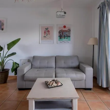 Estupenda Con Piscina Privada,vista A Oceano *