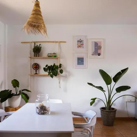 Estupenda Con Piscina Privada,vista A Oceano