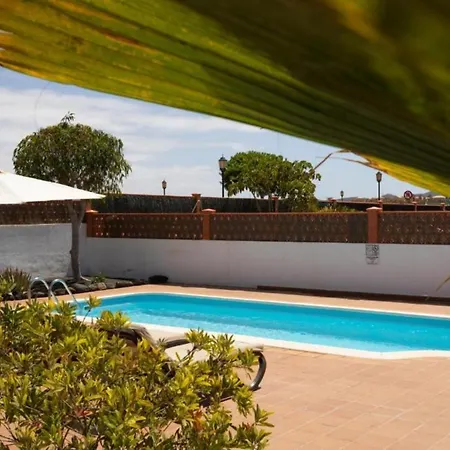 Villa Estupenda Con Piscina Privada,vista A Oceano Corralejo